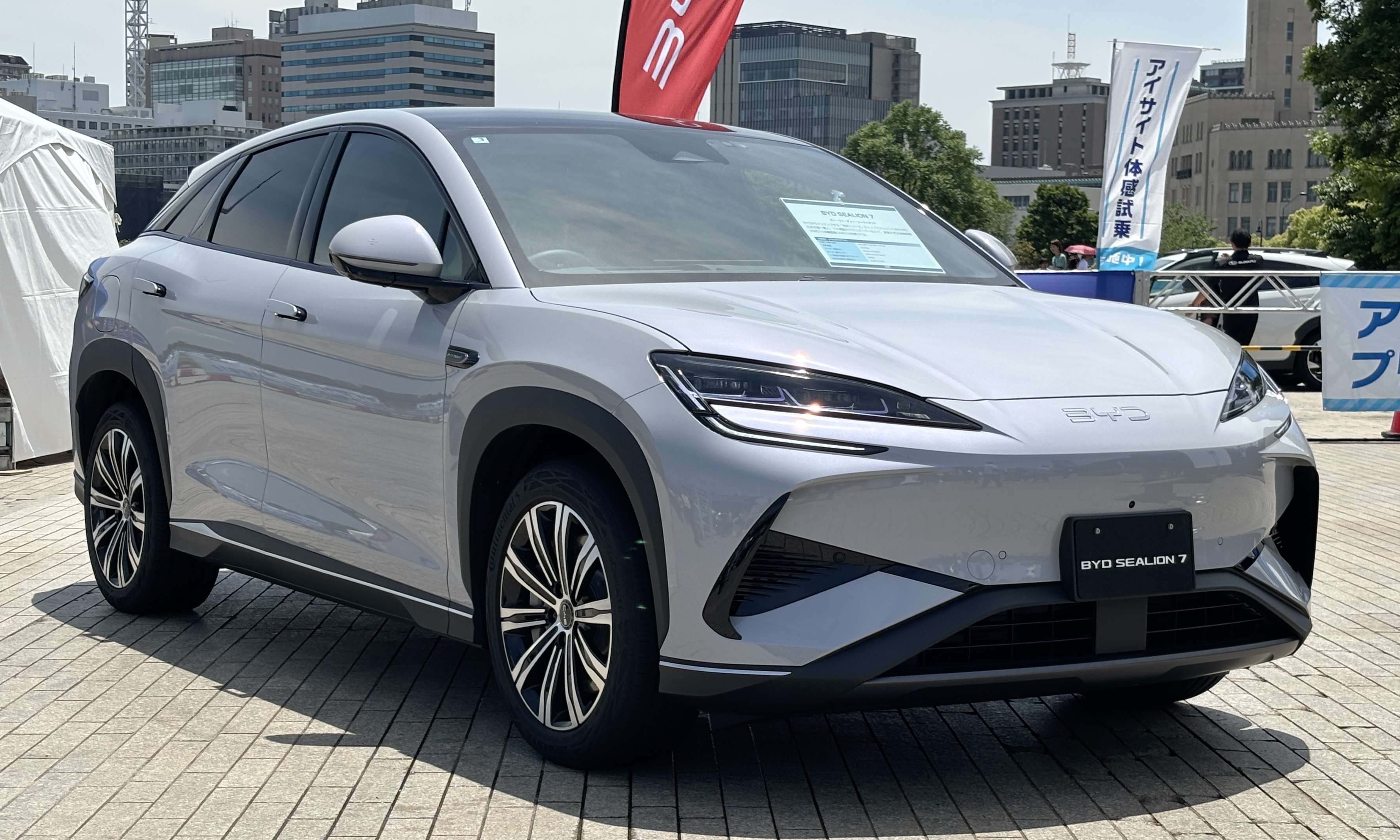BYD Sealion 7 electric crossover, front view